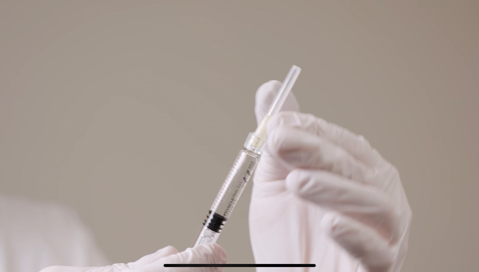 Preparing a skin booster syringe in clinic
